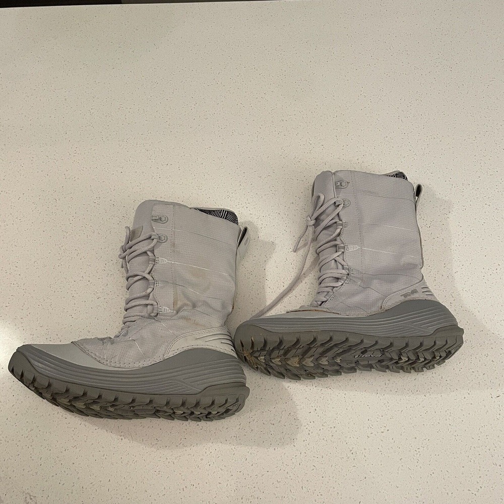 Teva Women’s Jordanelle Winter Snow Boots Removable Thinsulate Liner Size 5 Ski